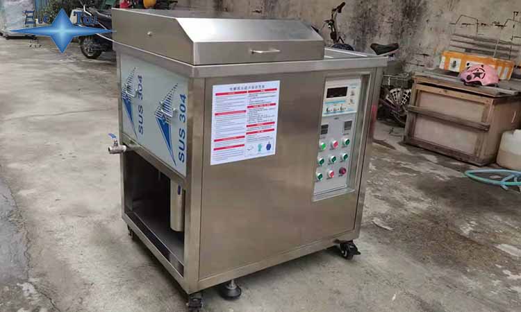 【潔泰】工業(yè)超聲波清洗機(jī)的控制臺加熱沖洗功能 【潔泰】工業(yè)超聲波清洗機(jī)的控制臺加熱沖洗功能